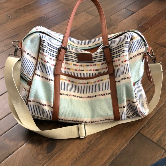 No Boundaries Handbags - Duffel Bag